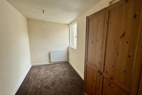 2 bedroom terraced house to rent, Easson Road, Darlington