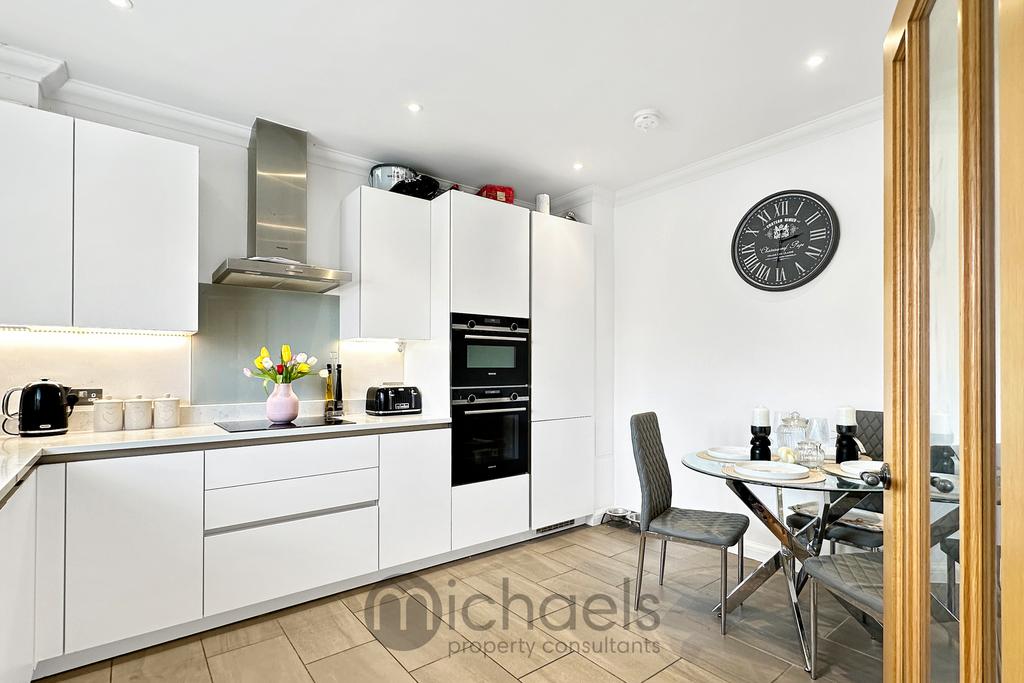 Kitchen/Dining Area