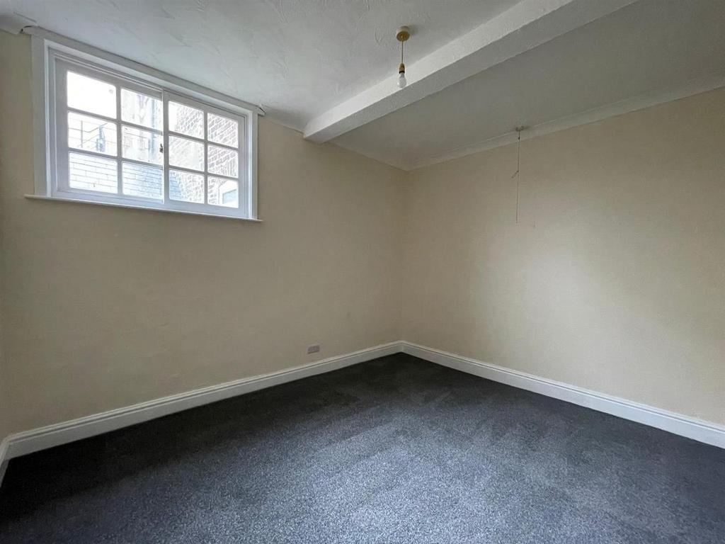 Bedroom 2.jpg