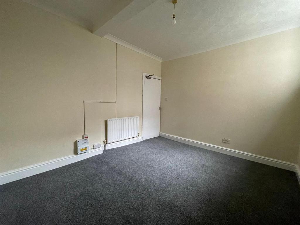 Bedroom 2 back.jpg