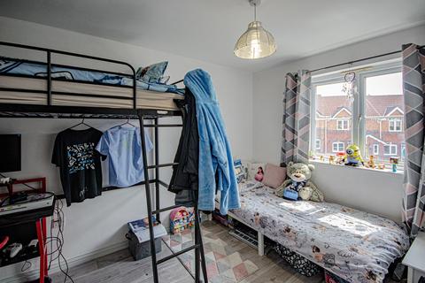 3 bedroom semi-detached house to rent, Brambles Chase, Cuddington, Northwich, CW8