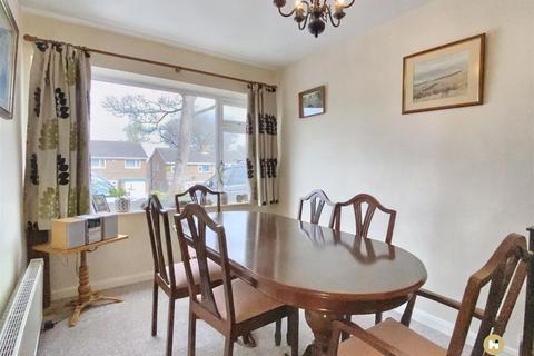 4 bedroom semi-detached house for sale, Sandal Cliff, Wakefield WF2
