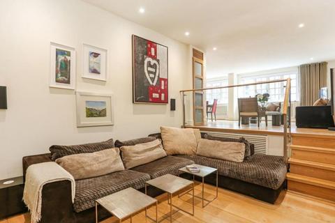 3 bedroom apartment to rent, Garden Road, London NW8