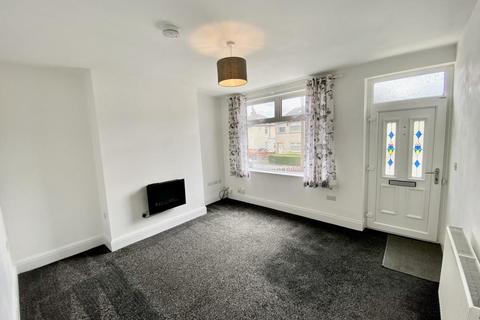 2 bedroom terraced house to rent, Exley Avenue, Ingrow, Keighley, BD21 1NB
