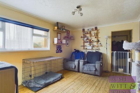 2 bedroom flat for sale, Carisbrooke Road, St. Leonards-On-Sea
