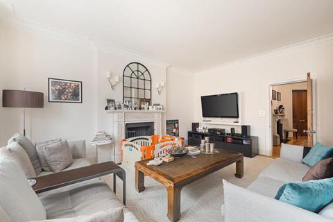 4 bedroom apartment to rent, Grove End Road, London NW8