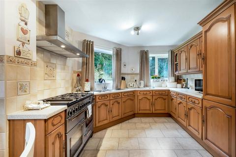 4 bedroom detached house for sale, Hebers Ghyll Drive, Ilkley LS29