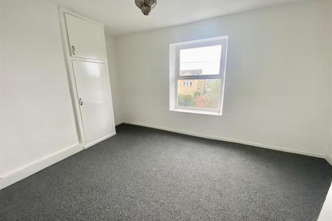 1 bedroom terraced house for sale, Church Road, Liversedge