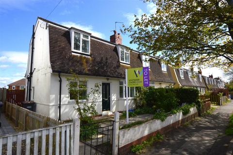 2 bedroom semi-detached house to rent, Crab Lane, Harrogate HG1