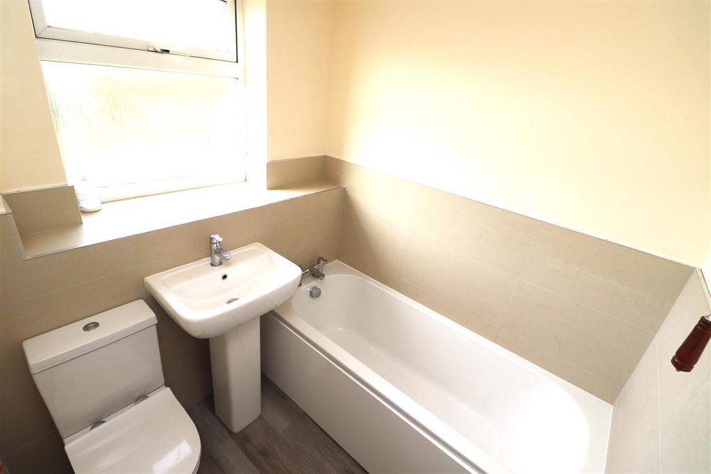 Bathroom .JPG