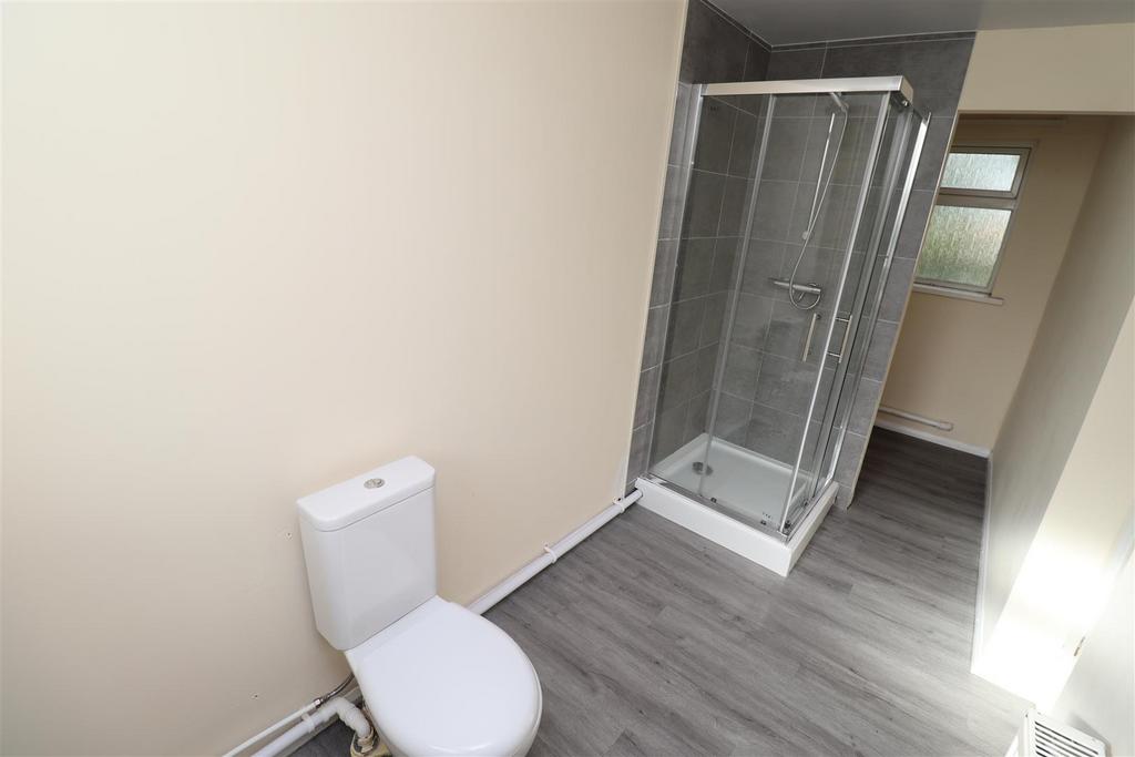 Shower room.JPG