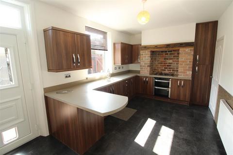 2 bedroom semi-detached house for sale, Spring Grove, Clayton West, Huddersfield, HD8 9HH