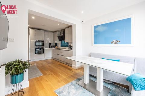 34 Kimberley Drive, Sidcup, DA14 4QF