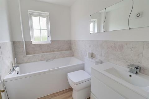 12 Hayward Close, Abbeymead, Gloucester, GL4 4RJ