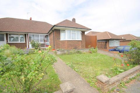 2 bedroom semi-detached bungalow for sale, Wadhurst Avenue, Luton