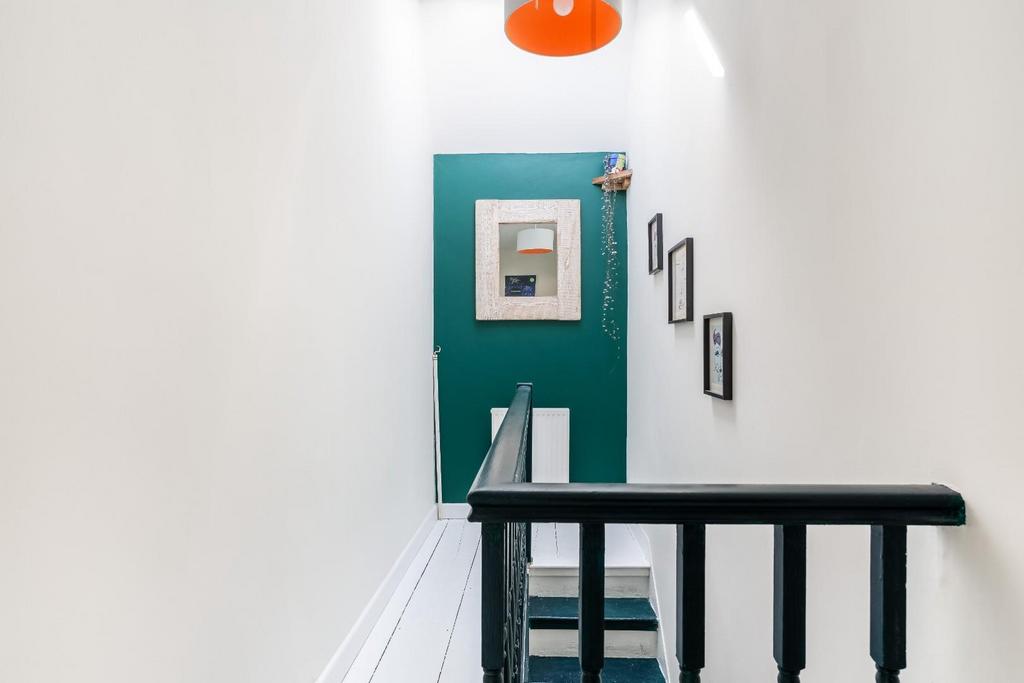 Robert Street Upper Maisonette-16.jpg
