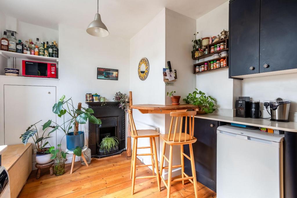 Robert Street Upper Maisonette-4.jpg