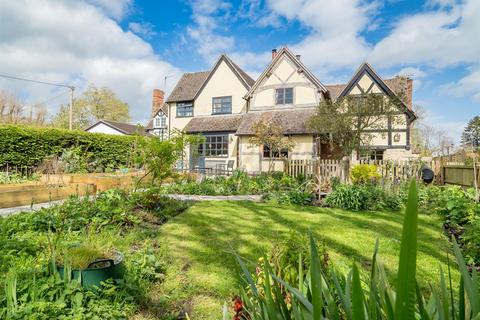 6 bedroom semi-detached house for sale, Wixford Road, Exhall, Alcester