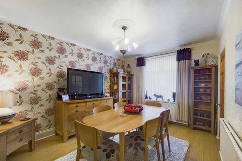 24 Danlan Road, Pembrey, Burry Port, SA16 0UF
