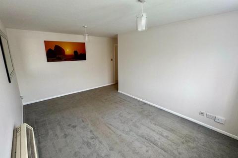 1 bedroom apartment for sale, Redford Close, Feltham TW13