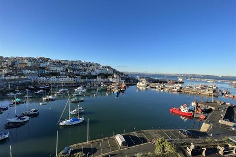 6 bedroom end of terrace house for sale, King Street, Brixham