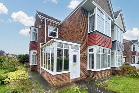 3 bedroom semi-detached house to rent, Thorntree Drive, West Monkseaton