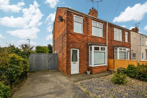 2 bedroom semi-detached house for sale, St. Johns Road, Scunthorpe