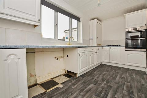 2 bedroom semi-detached house for sale, St. Johns Road, Scunthorpe