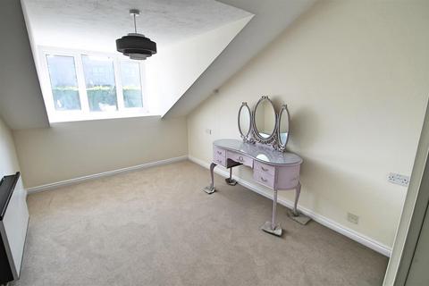 1 bedroom retirement property for sale, Richfield Road, Bushey WD23