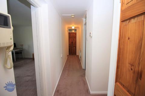 48 Harlech Gardens, Hounslow, TW5 9PR