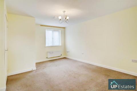 26 Bluebell Close, Hartshill, Nuneaton, CV10 0AU