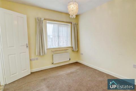26 Bluebell Close, Hartshill, Nuneaton, CV10 0AU