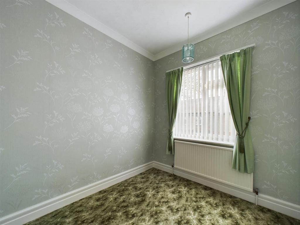 Bed 3.jpg
