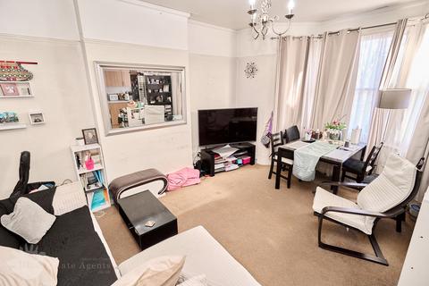 2 bedroom maisonette for sale, St Stephens Road, Hounslow, TW3