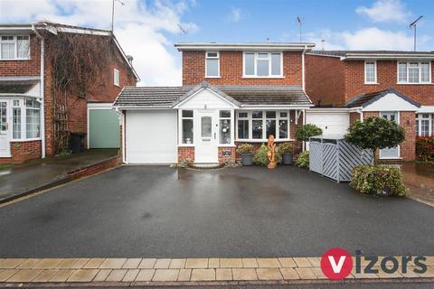 3 bedroom link detached house for sale, Hollyberry Close, Winyates Green, Redditch