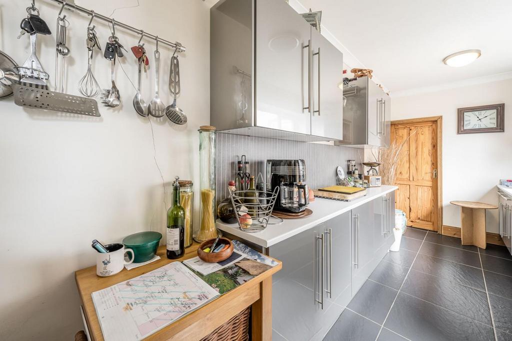 Kitchen Breakfast Room 4