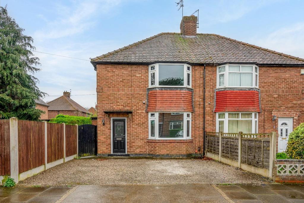 Tennent Road, York 3 bed semidetached house for sale £270,000