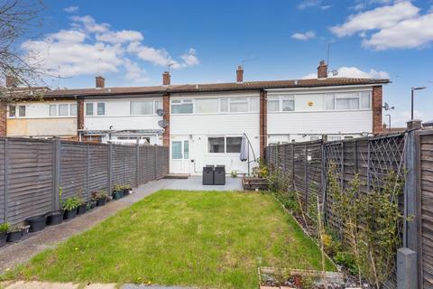 61 Humber Way, Slough, SL3 8SR