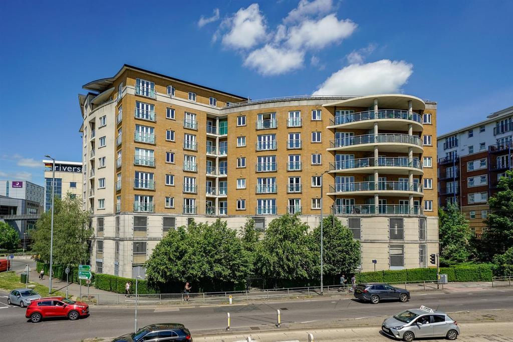 Selden Hill, Hemel Hempstead 1 bed apartment for sale £200,000