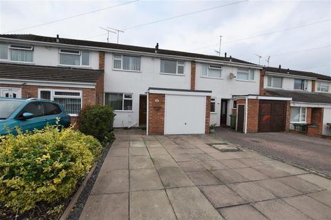3 bedroom terraced house to rent, Dinchall Road, Worcester WR5