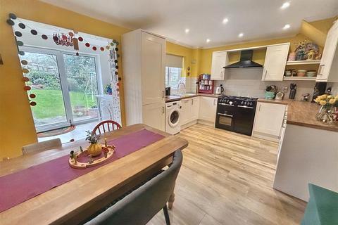 5 Ashleigh Way, Probus, Truro, TR2 4TL