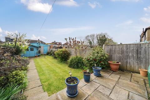 40 Derrick Road, Beckenham, BR3 3QQ