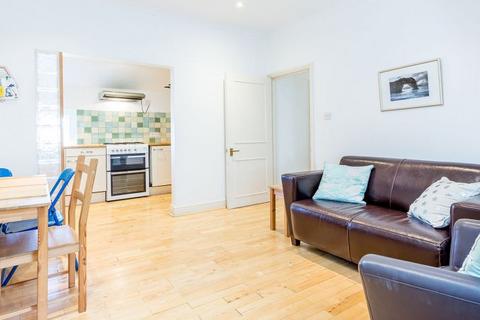 2 bedroom flat to rent, N8