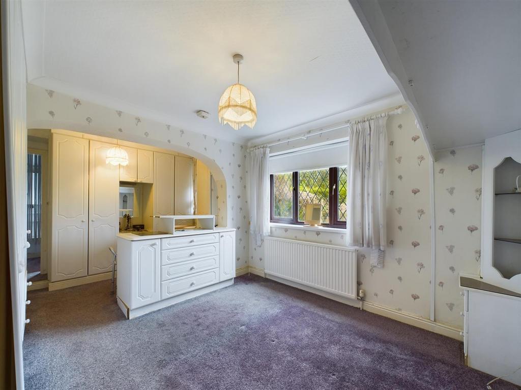 Bedroom: