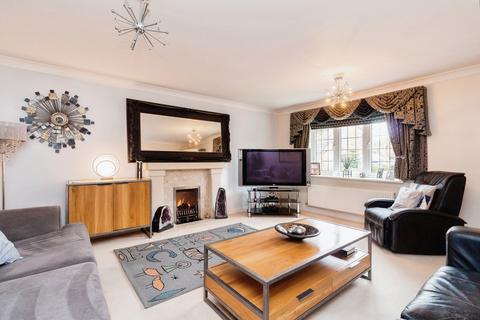 5 bedroom detached house for sale, Finchale Avenue, Telford TF2