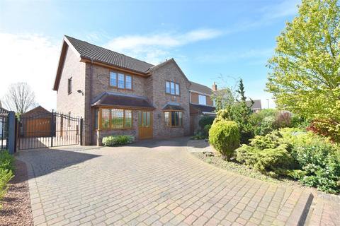 4 bedroom detached house for sale, Cheltenham Way, Cleethorpes DN35