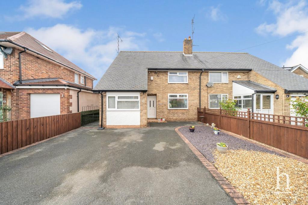 Upland Road, Upton CH49 3 bed semidetached house for sale £290,000