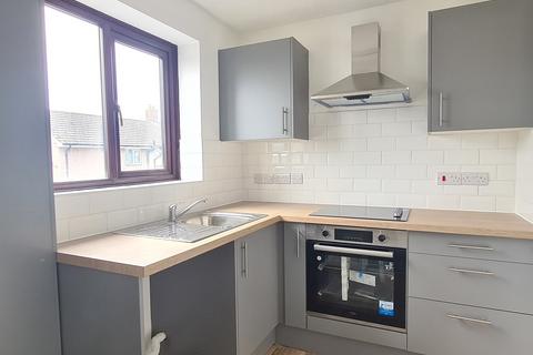2 bedroom apartment to rent, Greenwood Road, Weston-Super-Mare, BS22