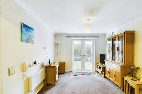1 bedroom flat for sale, Hamble Lane, Southampton SO31