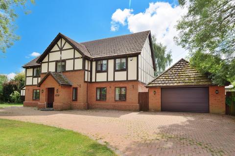 4 bedroom detached house for sale, Cross Keys, Hereford, HR1